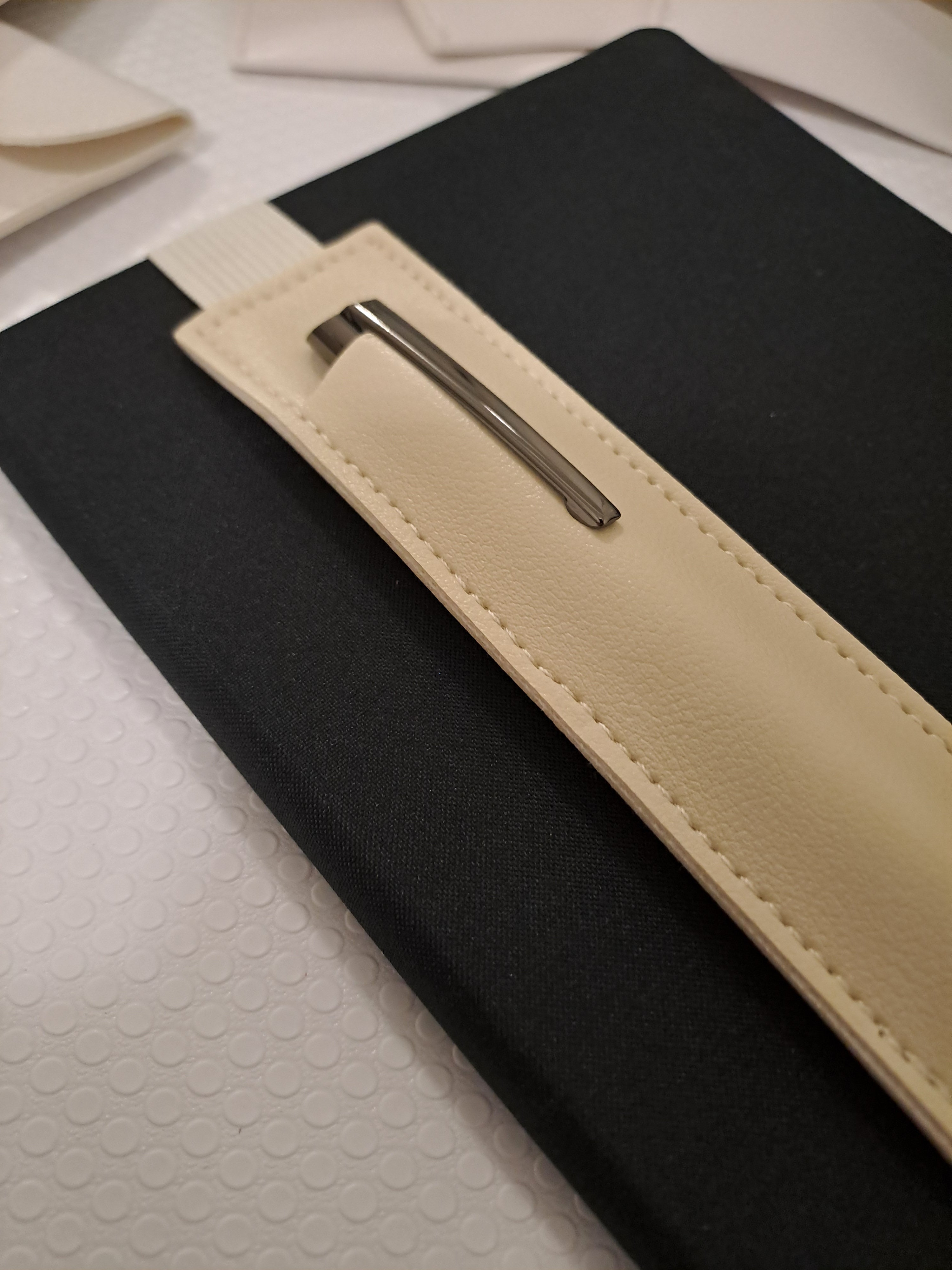 PU Leather Elastic Pen Holder for Notebooks – Pencil / Pen Sleeve