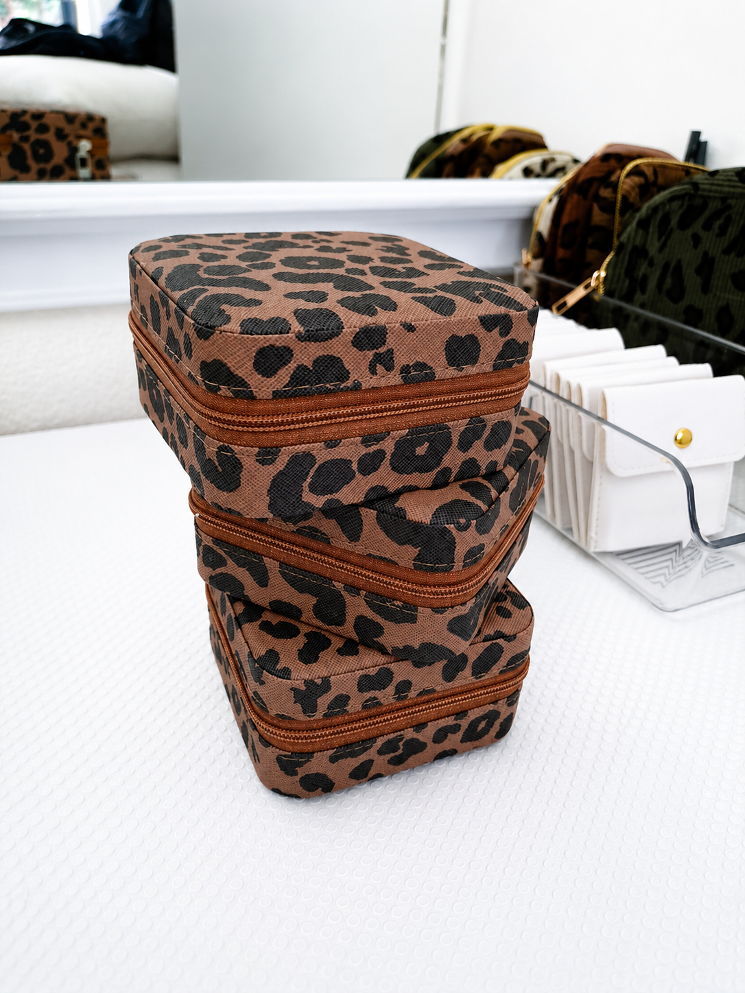 1 Travel Jewellery Organiser Case – Leopard Print